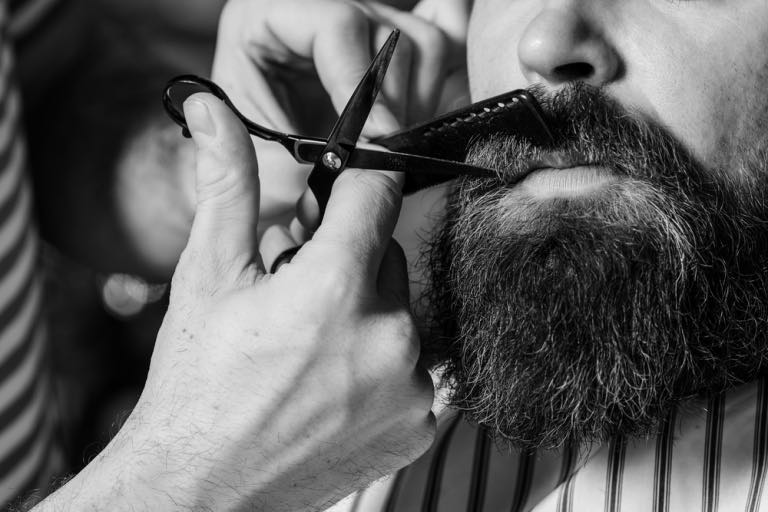 the perfect guide on how to shape a beard