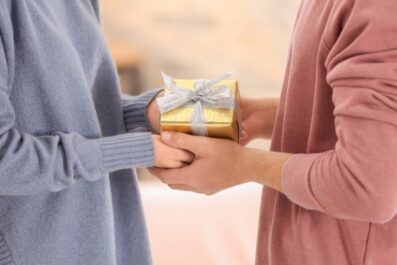 the etiquette of gift giving