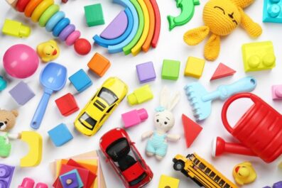 what are the advantages of buying toys in bulk