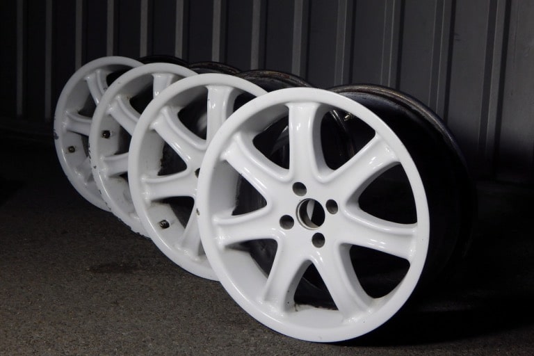 how-to-unlock-the-full-potential-of-your-truck-with-custom-wheels
