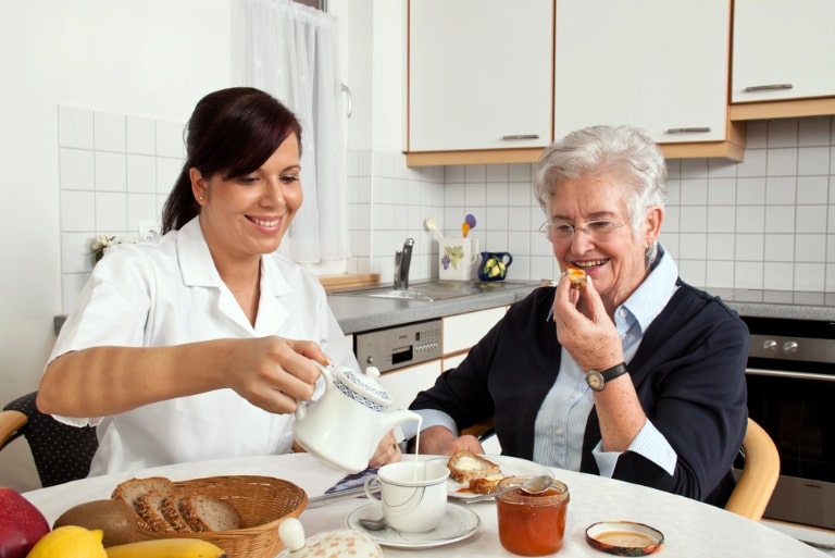 how to choose the right elderly care for your loved one