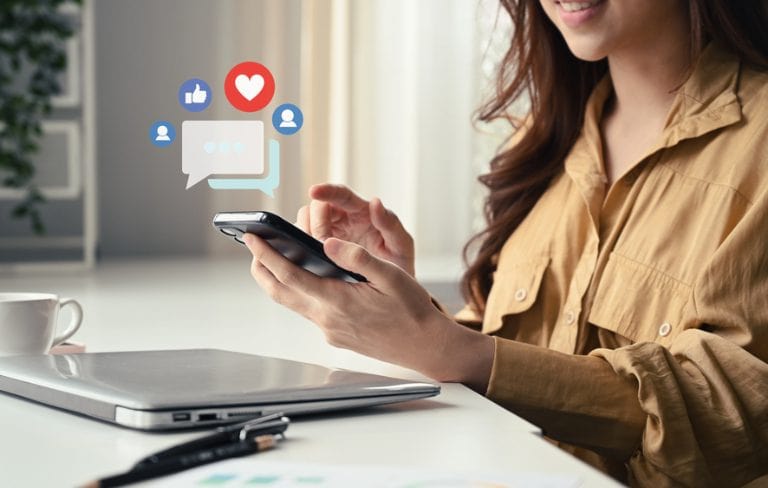likes place in creating online communities and fandoms