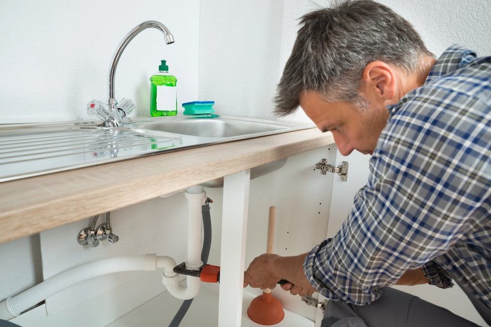 how-to-prevent-and-fix-common-plumbing-issues-at-home