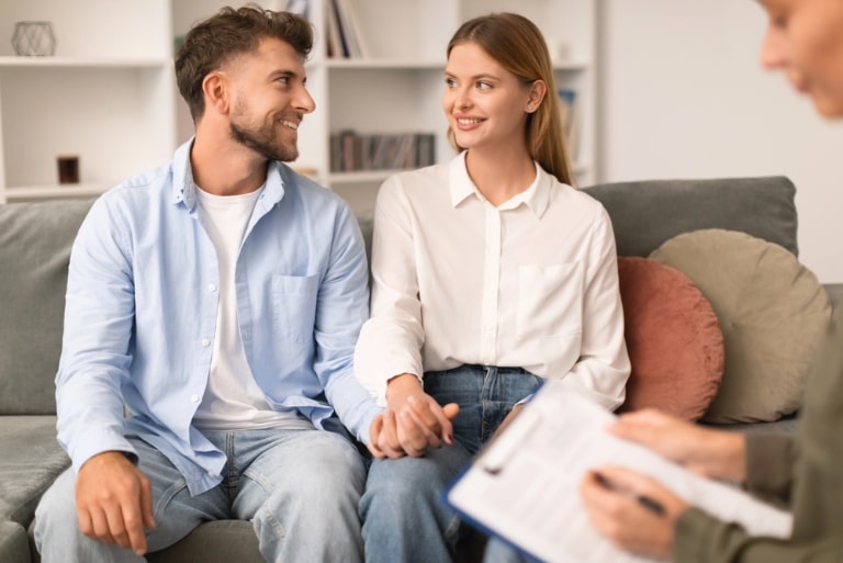 how to settle relationship troubles between couples
