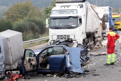 truck crash lawyer holding negligent corporations and truck drivers accountable