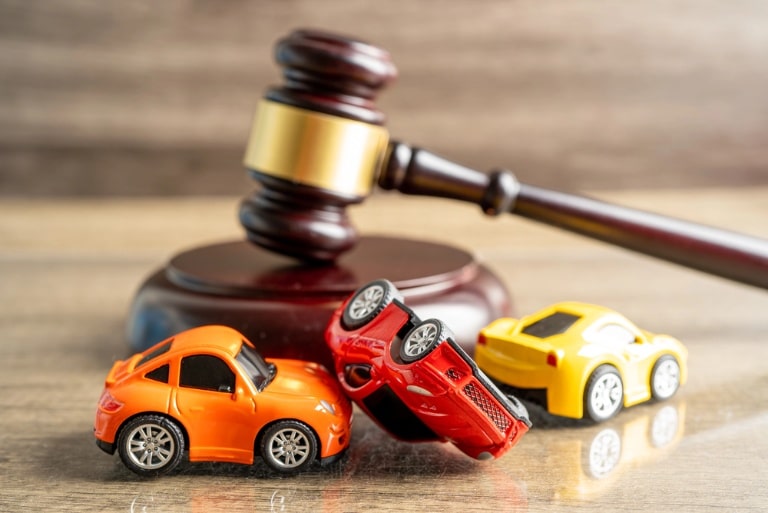 best car accident lawyers in queens for maximizing your personal injury settlement