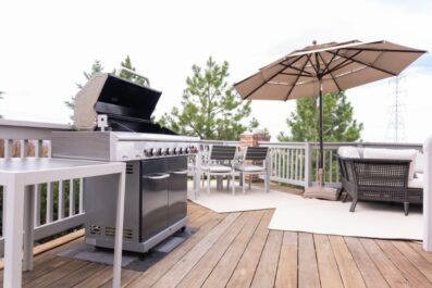 what are the best custom deck ideas for small yards in washington
