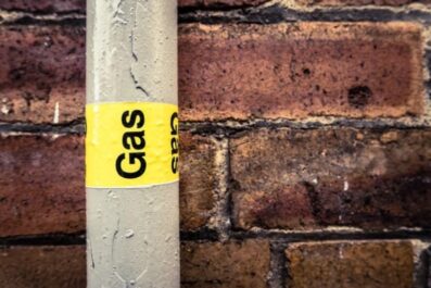how do gas lines work in homes and businesses