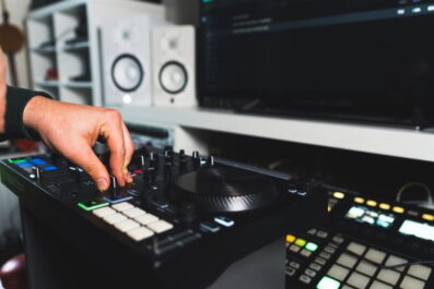 How to Build the Perfect Home DJ Setup