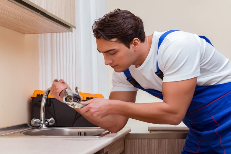 How Hiring a Local Plumber Transforms Your Home Plumbing Experience